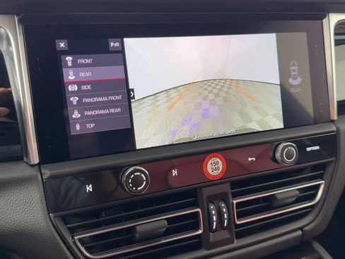 Used 2026 Porsche Macan S image 24