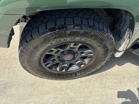 Used 2020 Toyota 4Runner TRD Pro AWD/4WD image 5