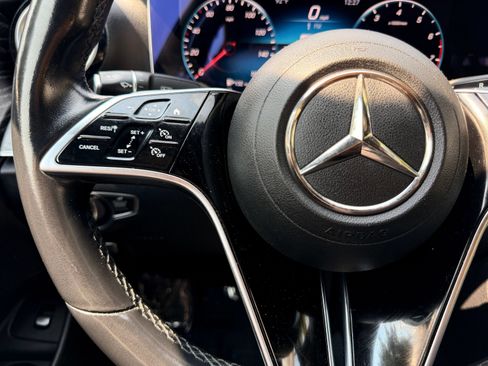 Used 2021 Mercedes-Benz E 350 4MATIC Sedan image 35