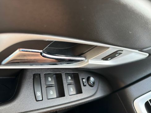 Used 2017 GMC Terrain SLE FWD image 13