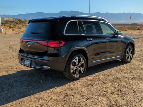 Used 2024 Mercedes-Benz EQB 250+ image 3