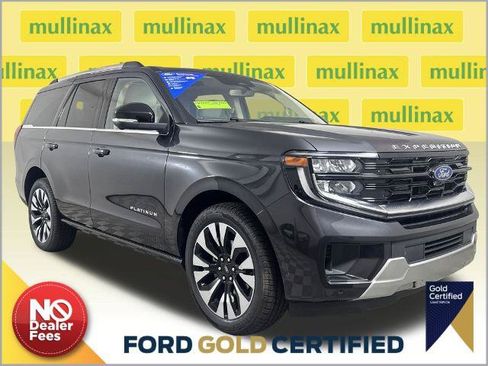 Certified 2025 Ford Expedition Platinum w/ Driver's Package AWD/4WD image 1