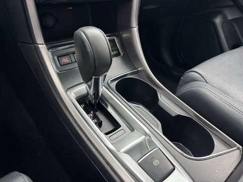 Used 2022 Subaru Ascent Limited image 26