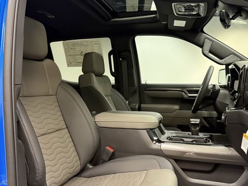 New 2026 Chevrolet Silverado 1500 ZR2 image 14