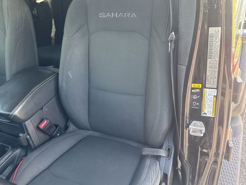 Used 2020 Jeep Wrangler Unlimited Sahara image 5