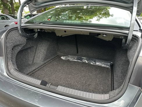 Certified 2023 Volkswagen Jetta SE FWD image 19