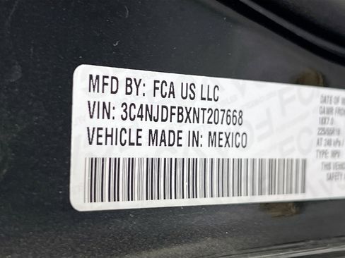 Used 2022 Jeep Compass Latitude image 29