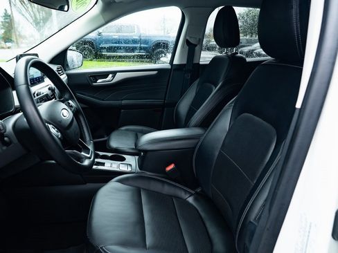 Used 2022 Ford Escape SEL w/ Technology Package image 19