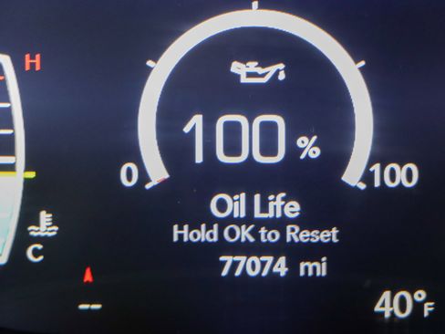 Used 2024 Chrysler Pacifica Touring-L FWD image 16