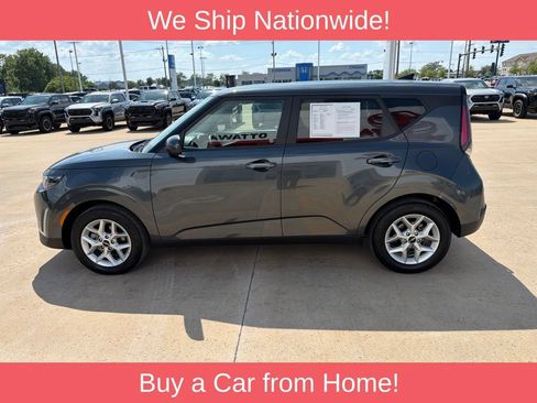 Used 2025 Kia Soul LX w/ LX Technology Package FWD image 8