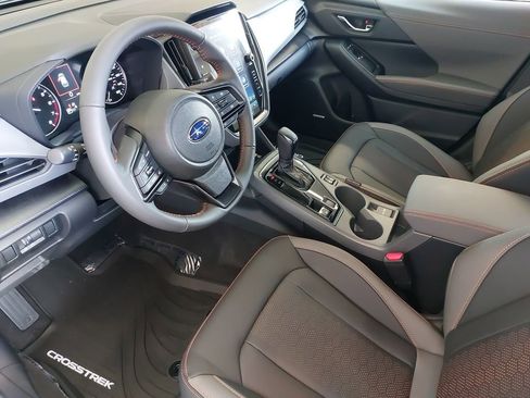 Used 2025 Subaru Crosstrek 2.5i Limited w/ Crosstrek Mirror Package image 18