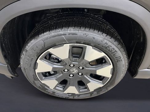 New 2026 Honda Pilot Touring image 11