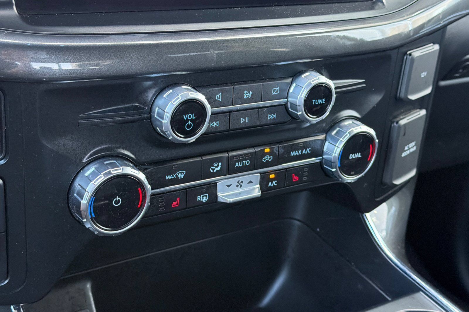 Used 2023 Ford F150 XLT w/ Equipment Group 302A High AWD/4WD image 23