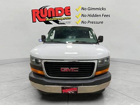 Used 2018 GMC Savana 2500 w/ Driver Convenience Package image 8