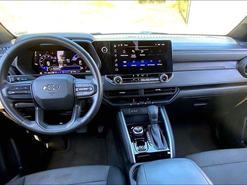 Used 2024 Chevrolet Colorado Trail Boss w/ Advanced Trailering Package AWD/4WD image 13