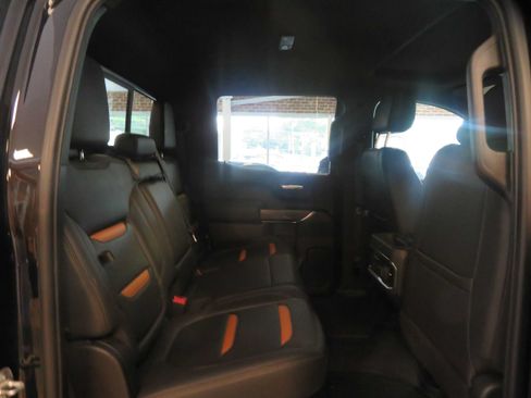 Used 2021 GMC Sierra 1500 AT4 w/ AT4 Premium Package AWD/4WD image 23