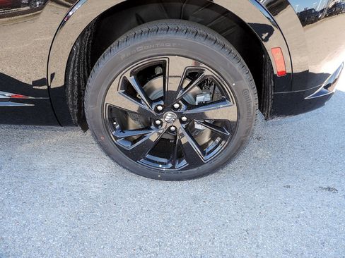 New 2026 Buick Envision Sport Touring image 9