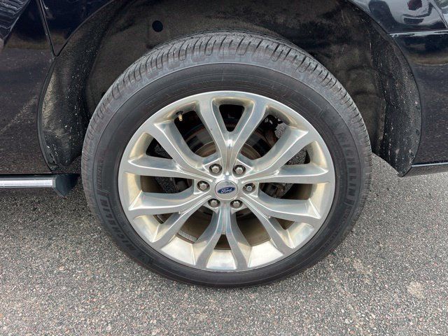 Used 2019 Ford Expedition Max Platinum AWD/4WD image 8