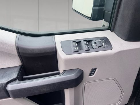 Used 2019 Ford F150 XL w/ Equipment Group 101A Mid AWD/4WD image 11