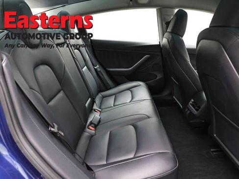 Used 2023 Tesla Model 3 Standard Range image 18