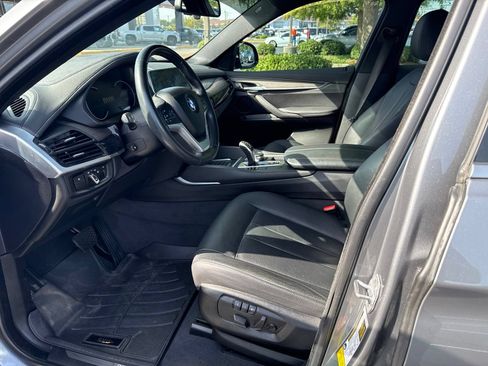 Used 2018 BMW X6 sDrive35i w/ Driving Assistance Package RWD image 2