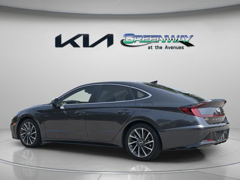 Used 2021 Hyundai Sonata Limited w/ Cargo Package FWD image 3