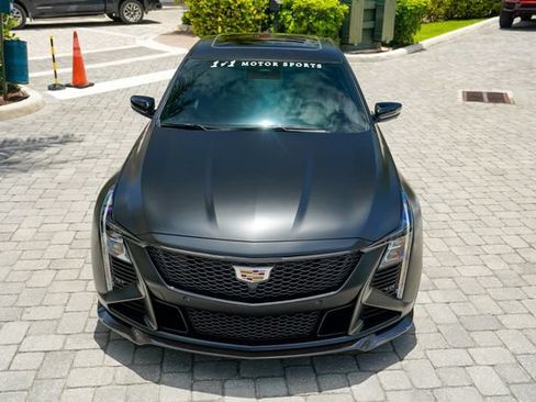 Used 2025 Cadillac CT5 V Blackwing w/ Carbon Fiber 2 Package RWD image 5