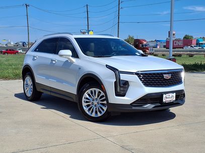 Used 2024 Cadillac XT4 Luxury w/ Cold Weather Package