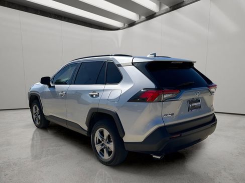 Used 2023 Toyota RAV4 XLE image 3