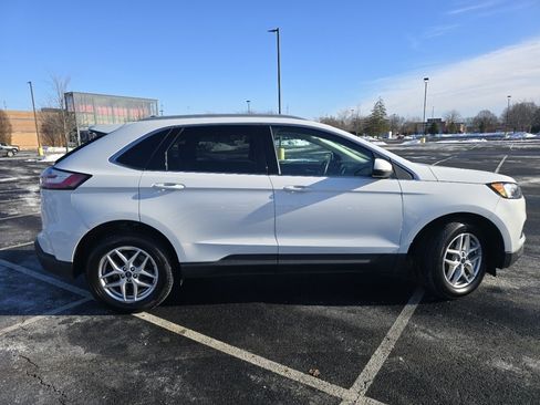 Used 2022 Ford Edge SEL w/ Convenience Package image 18