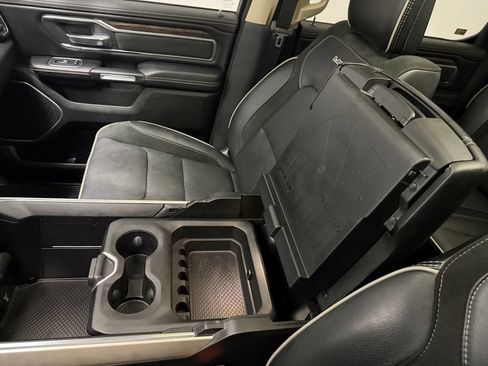 Used 2020 RAM 1500 Laramie AWD/4WD image 17