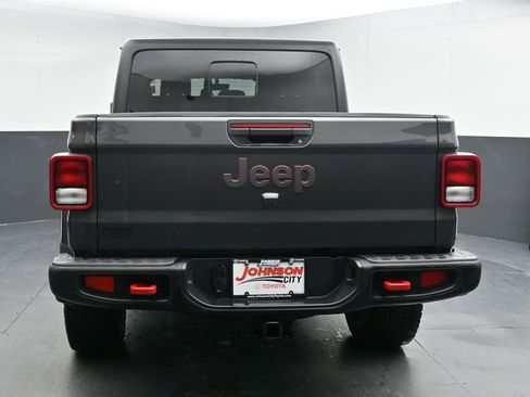 Used 2023 Jeep Gladiator Rubicon w/ Cold Weather Group image 7