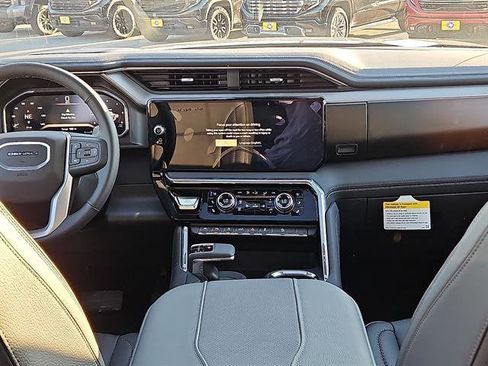New 2026 GMC Sierra 1500 Denali w/ Denali Reserve Package image 10