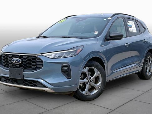 Used 2023 Ford Escape ST-Line FWD image 3