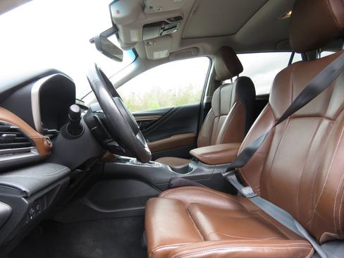 Used 2020 Subaru Outback Touring AWD/4WD image 8