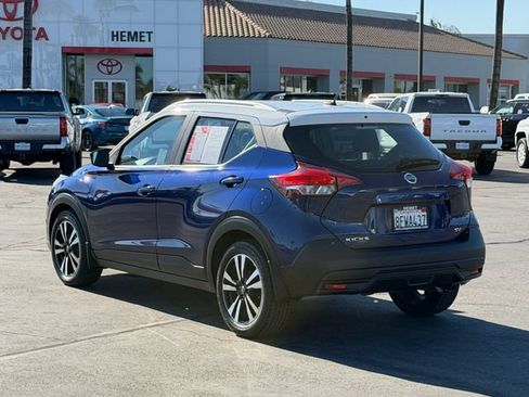 Used 2018 Nissan Kicks SV FWD image 8