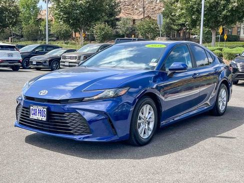 Used 2025 Toyota Camry LE w/ Convenience Package FWD image 4