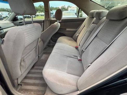 Used 2005 Toyota Camry LE FWD image 37