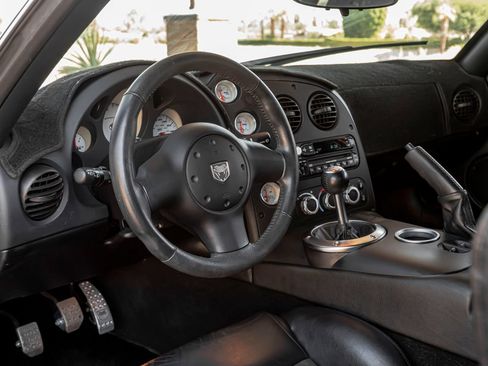 Used 2004 Dodge Viper SRT-10 RWD image 20
