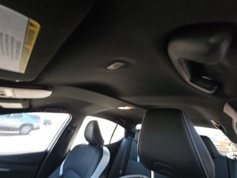 Used 2025 Toyota Camry SE FWD image 15