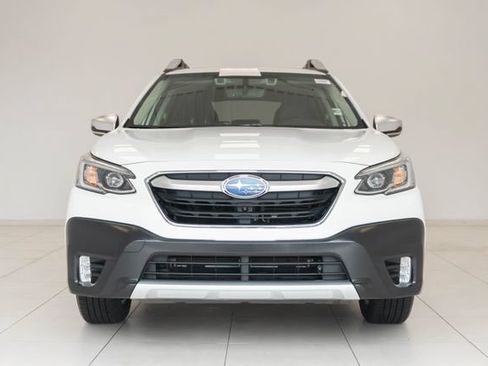 Used 2022 Subaru Outback Touring AWD/4WD image 5