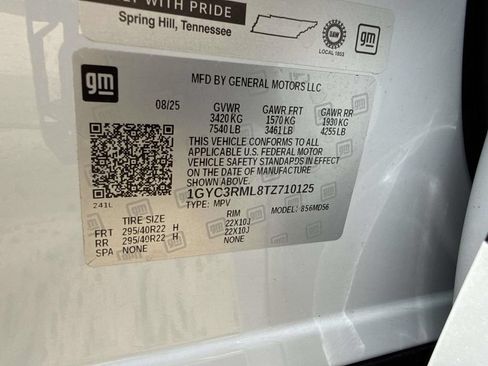 Used 2026 Cadillac Vistiq Platinum w/ LPO, Floor Liner Package AWD/4WD image 20