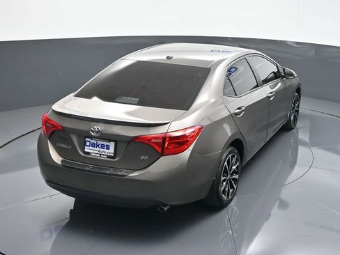 Used 2018 Toyota Corolla SE image 48