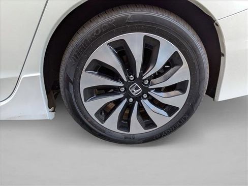 Used 2017 Honda Accord Touring image 22
