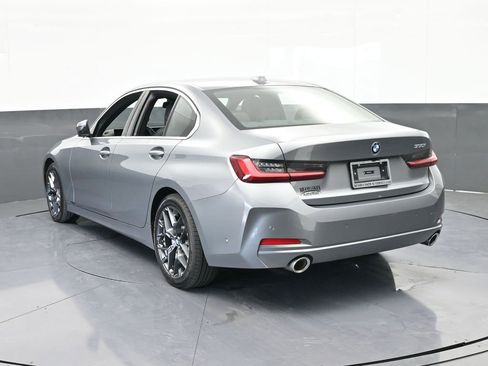 Used 2025 BMW 330i Sedan image 4