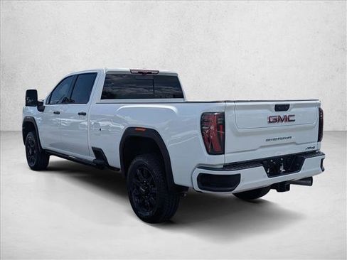 Used 2024 GMC Sierra 2500 AT4 w/ AT4 Premium Plus Package AWD/4WD image 8