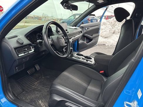 Used 2023 Honda Civic Sport image 9