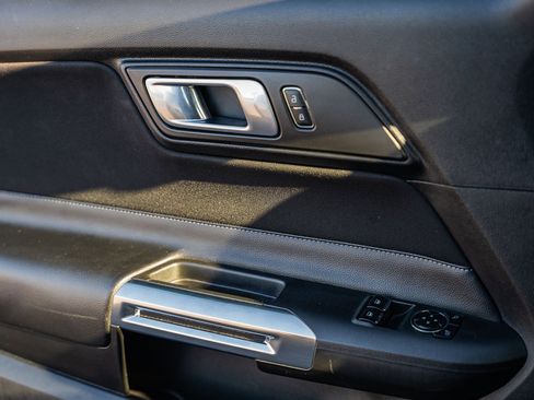 Certified 2020 Ford Mustang Coupe w/ Black Accent Package image 27