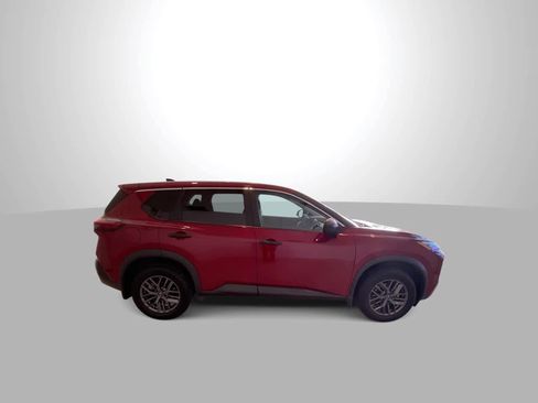 Used 2023 Nissan Rogue S AWD/4WD image 9