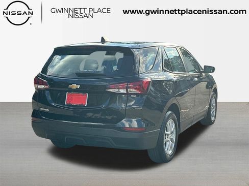 Used 2023 Chevrolet Equinox LS image 5